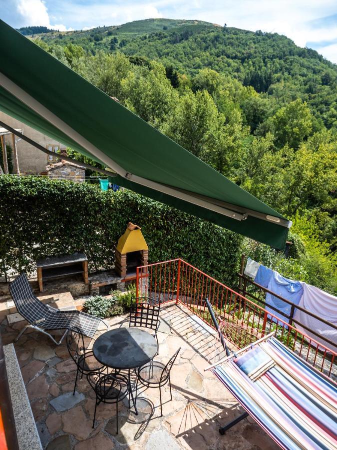 Deliziosa Casetta Sull'Appennino Toscano Montefegatesi Exterior foto